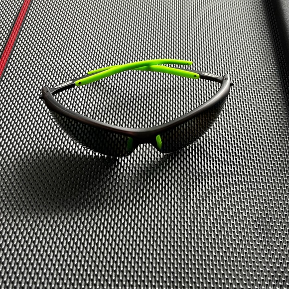 SUNCLOUD Polarized Sunglasses - Picture 6 of 6